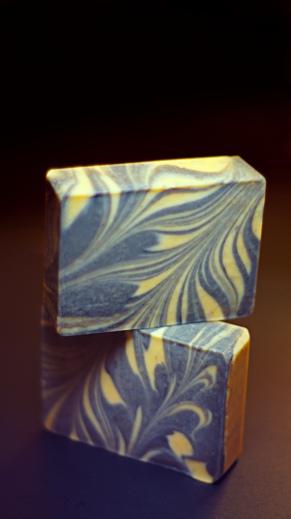 Fresh Papaya & Honeysuckle